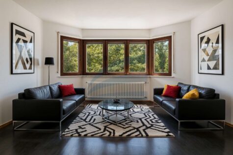 Ideal für Familien – Lichtdurchflutete 4-Zi.-Wohnung mit Loggia, 81245 München, Etagenwohnung