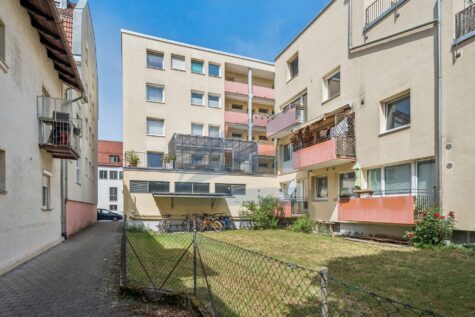 Attraktives Wertsteigerungspotenzial! 3-Zi.-Whg. mit top U-Bahn Anbindung, 80992 München, Etagenwohnung